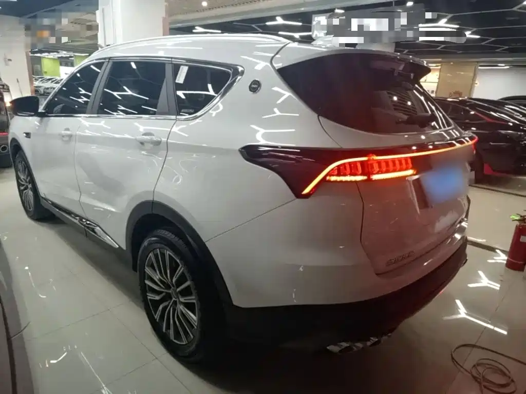Jetour X70 PLUS 1.5 T DCT Brave PLUS 5-seat