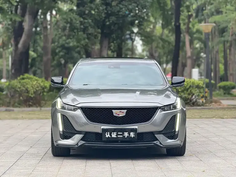 Cadillac CT5 28 T Leading Sport