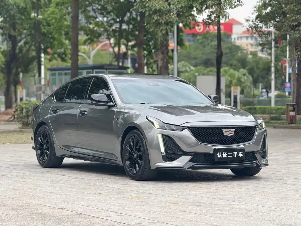Cadillac CT5 28 T Leading Sport