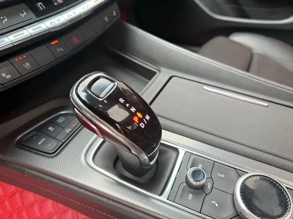 Cadillac CT5 28 T Leading Sport