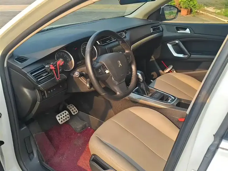 Peugeot 408 1.8 L Auto Luxury
