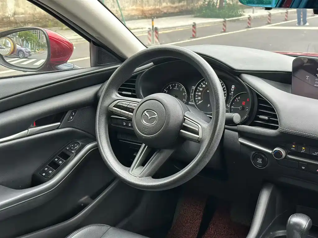 Mazda 3 Axela 1.5 L Auto Quality Beauty