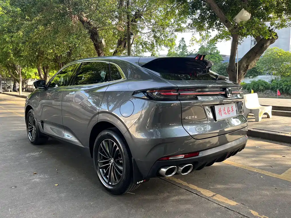 Changan UNI-K 2.0 T 2 WD Joy Style