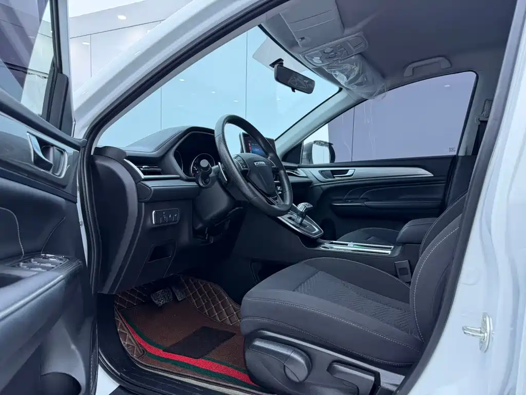 Haval M6 PLUS 1.5 T DCT Elite Connected
