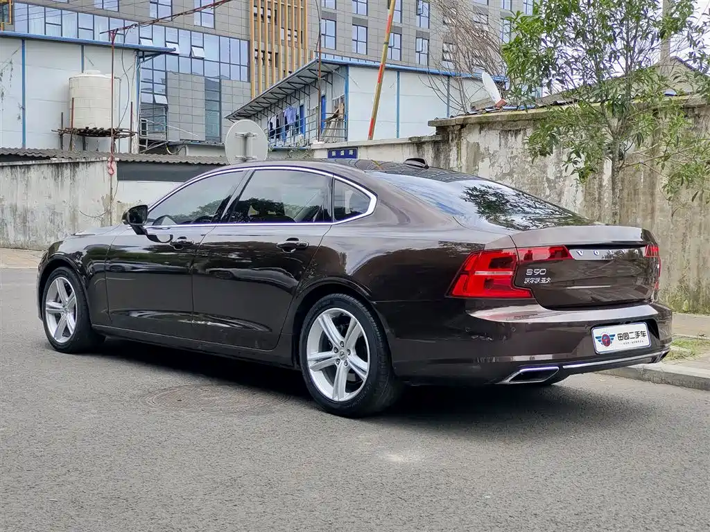 Volvo S90 T4 Smart Vision