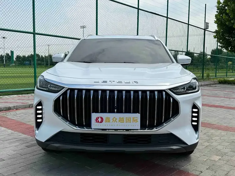 Jetour X70 PLUS 1.5 T DCT Brave PLUS 7-seat