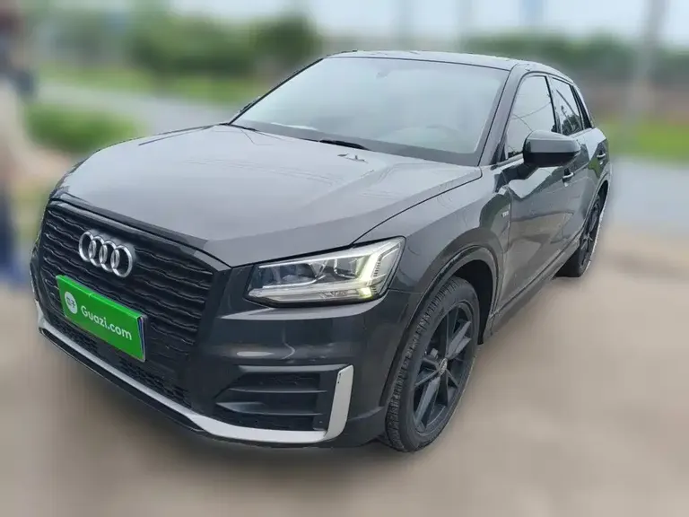 Audi Q2 L 35 TFSI Progressive Dynamic