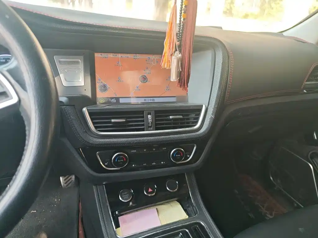 Zotye T600 众泰T600 2016款 运动版 2.0 T DCT尊贵型