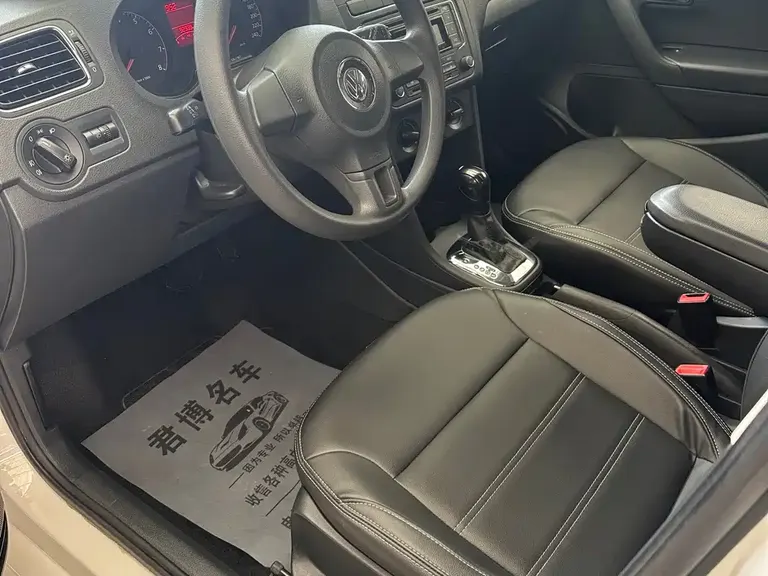 Volkswagen Polo 1.6 L Auto Comfort