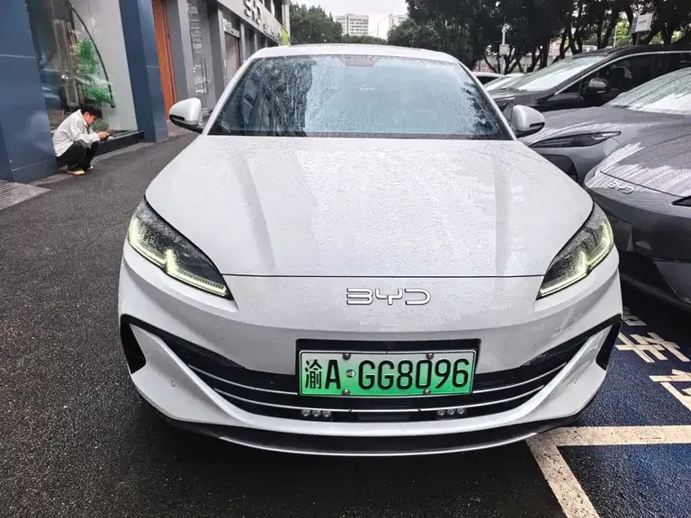 BYD Seal 06 DM-i 120 KM Honored