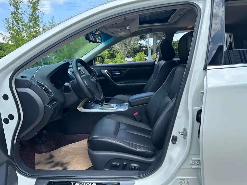 Teana 2.0 L XL Smart Progress