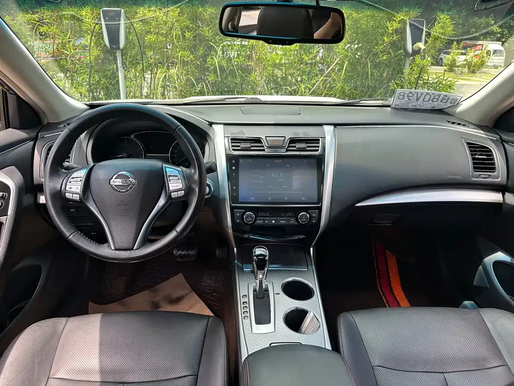 Teana 2.0 L XL Smart Progress