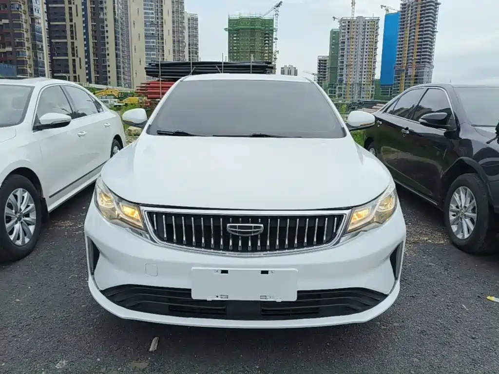 Emgrand GL UP 1.4 T CVT Leading Style
