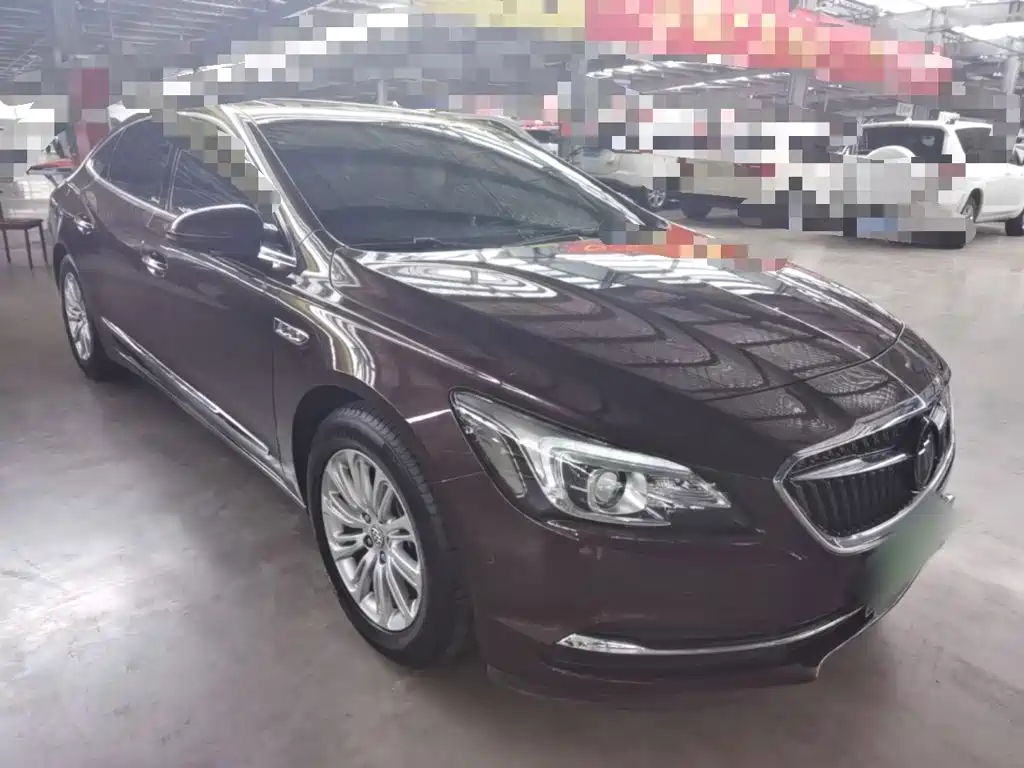 LaCrosse 20 T Luxury