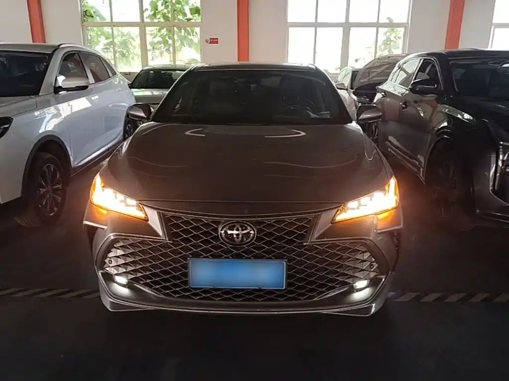 Avalon 2.5 L Luxury