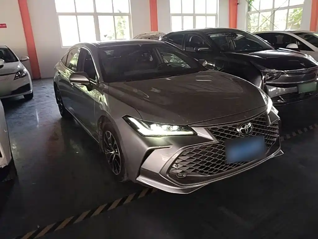 Avalon 2.5 L Luxury
