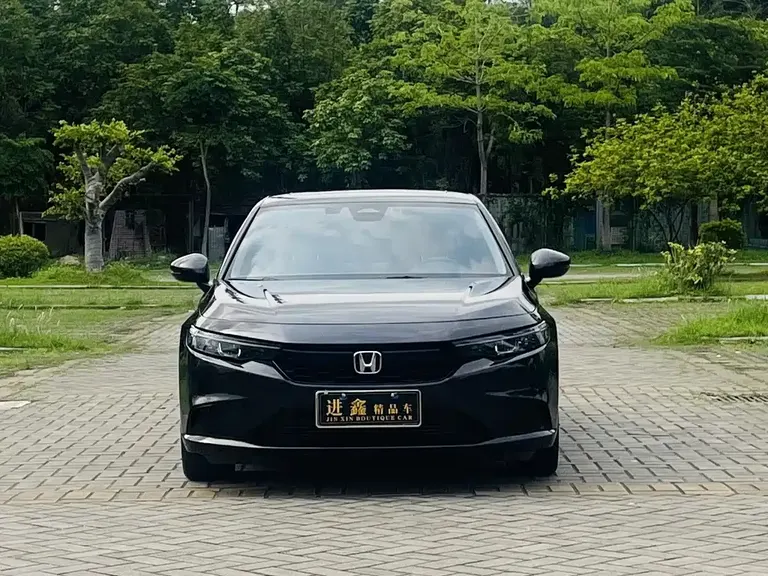 Honda Integra 240 TURBO CVT Luxury