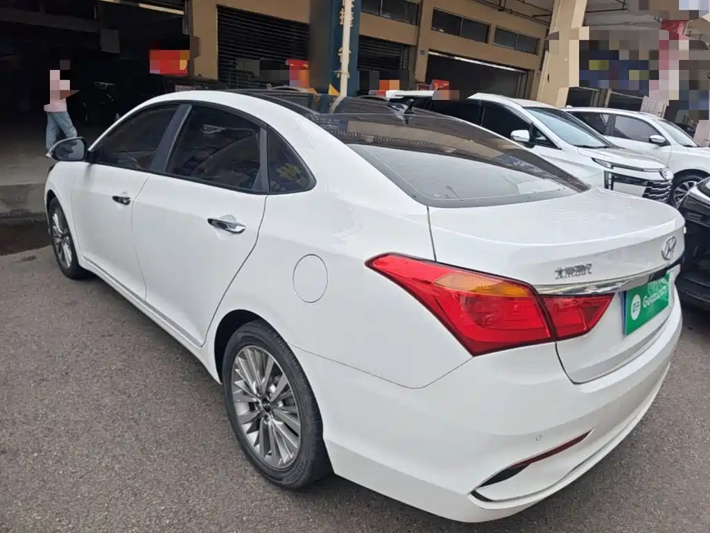 Mistra 1.8 L Auto Intelligent GLS CN-V