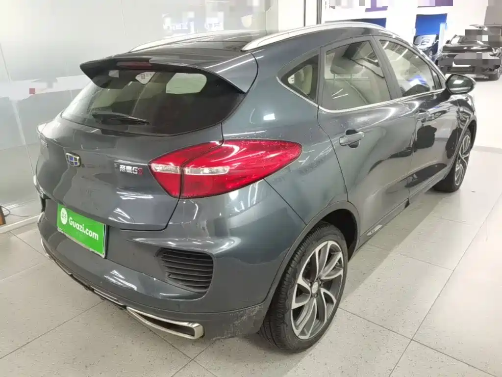 Emgrand GS Leading Trend 1.4 T Auto Premium Style Connected