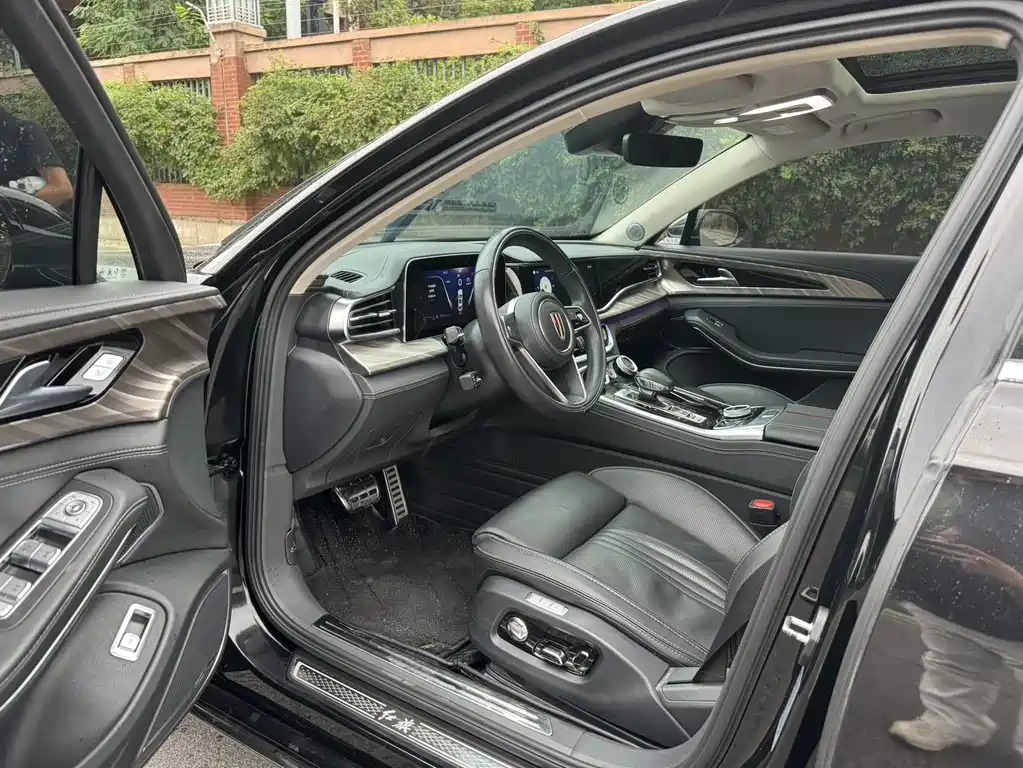 Hongqi H9 Facelift 2.0 T Connected Flagship