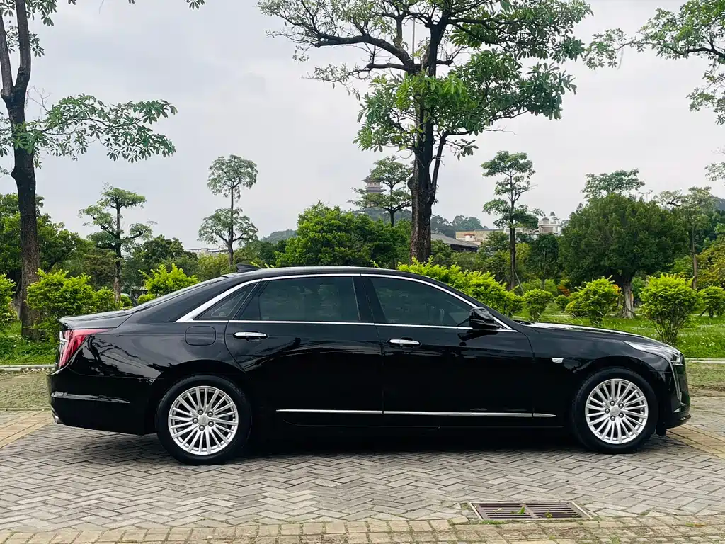 Cadillac CT6 28 T Luxury
