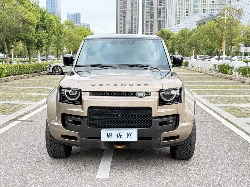Land Rover Defender 路虎卫士 2026款 110 OCTA BLACK