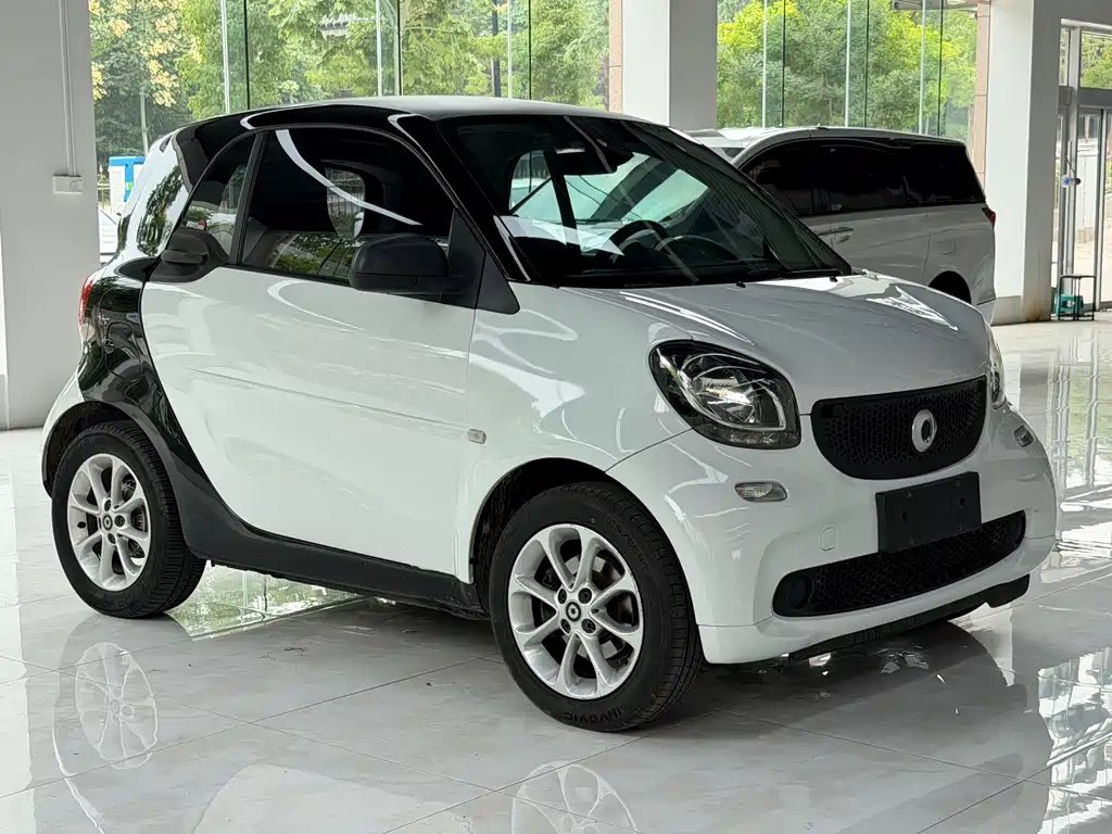 smart fortwo 1.0 L 52 kW Hardtop Agile