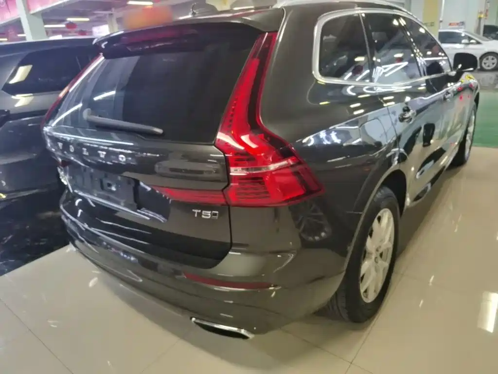 Volvo XC60 T5 4 WD Smart Ease CN-V
