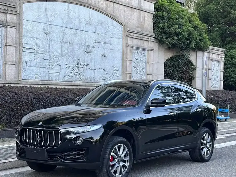 Maserati Levante 3.0 T Standard