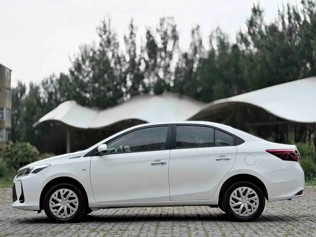 Vios 1.5 L 20 Anniversary