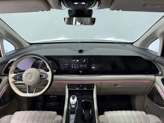 Voyah Dreamer PHEV Ultra Long Range Flagship