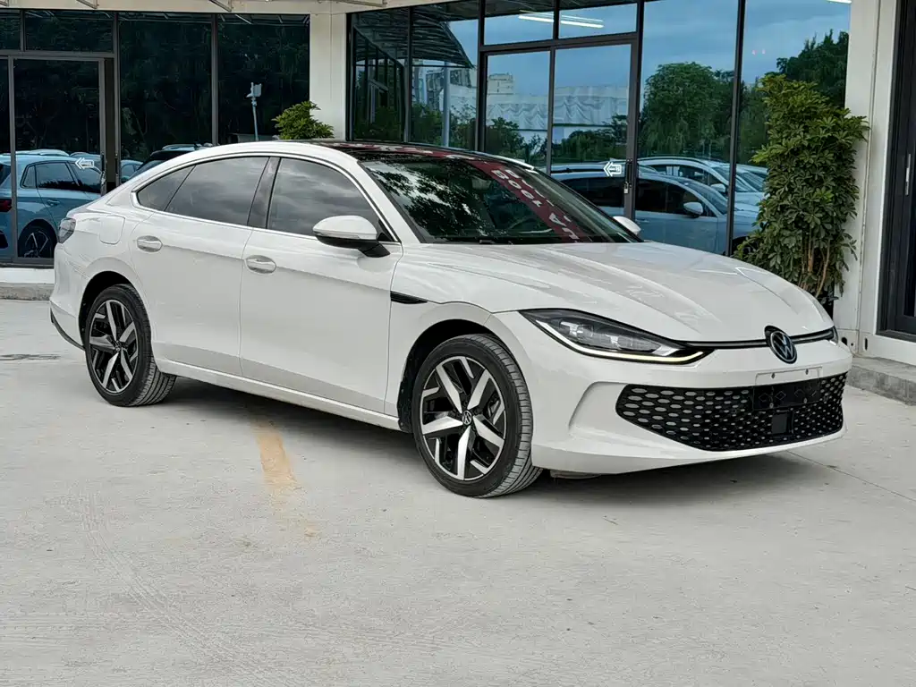 Lamando Lamando L 280 TSI DSG Spicy Cool