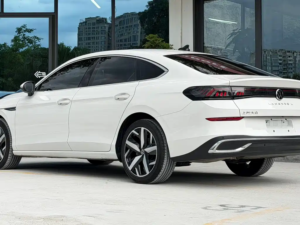 Lamando Lamando L 280 TSI DSG Spicy Cool