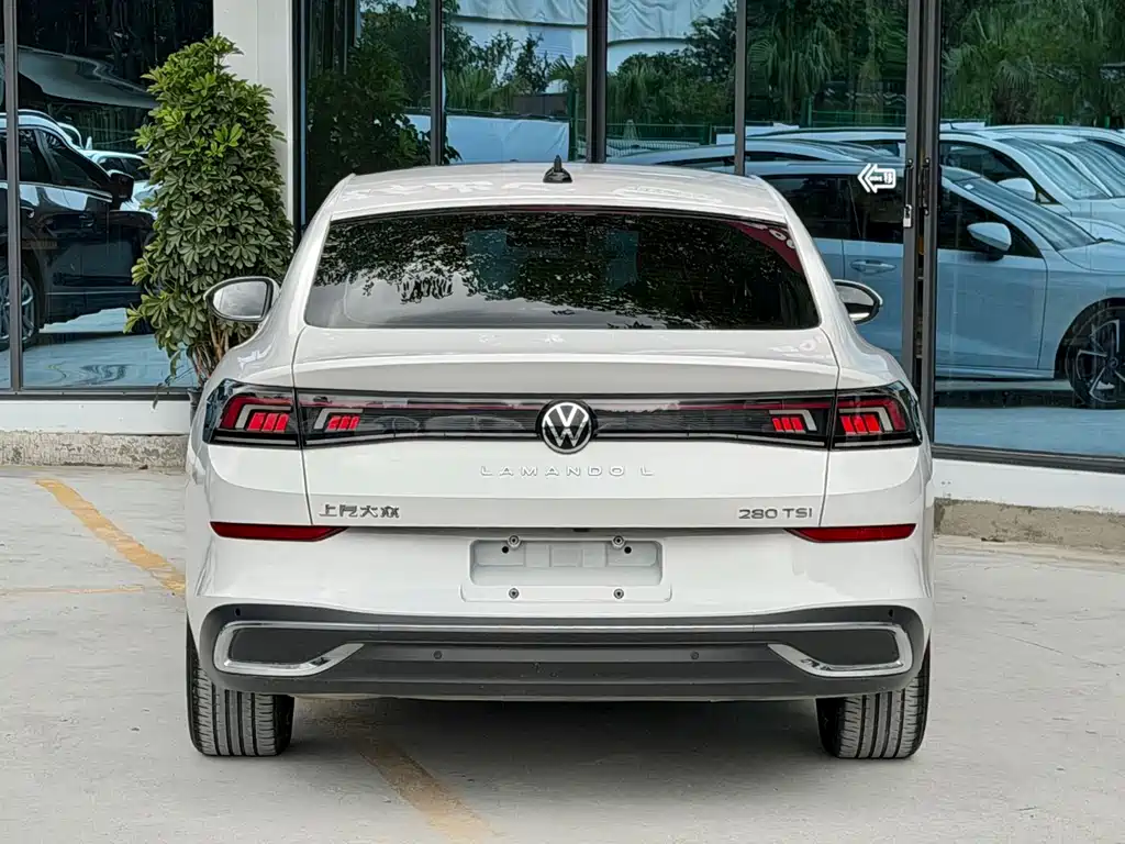 Lamando Lamando L 280 TSI DSG Spicy Cool