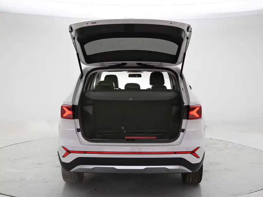 Jetta VS7 280 TSI Auto Progressive