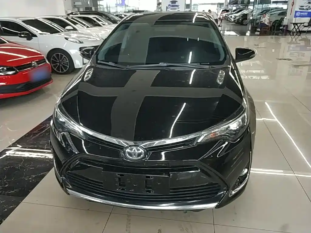 Levin Facelift 185 T CVT Elite CN-V