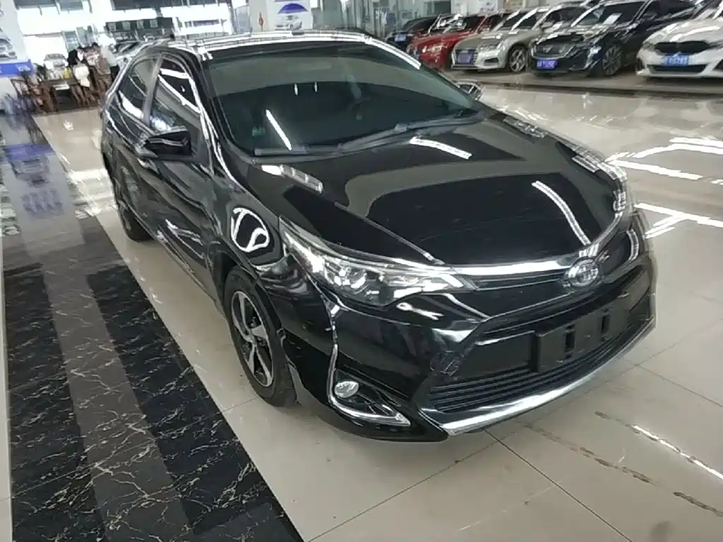Levin Facelift 185 T CVT Elite CN-V