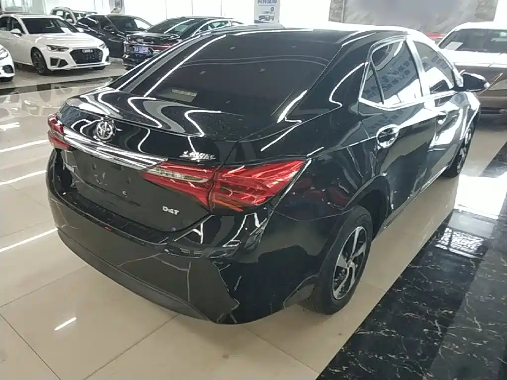 Levin Facelift 185 T CVT Elite CN-V