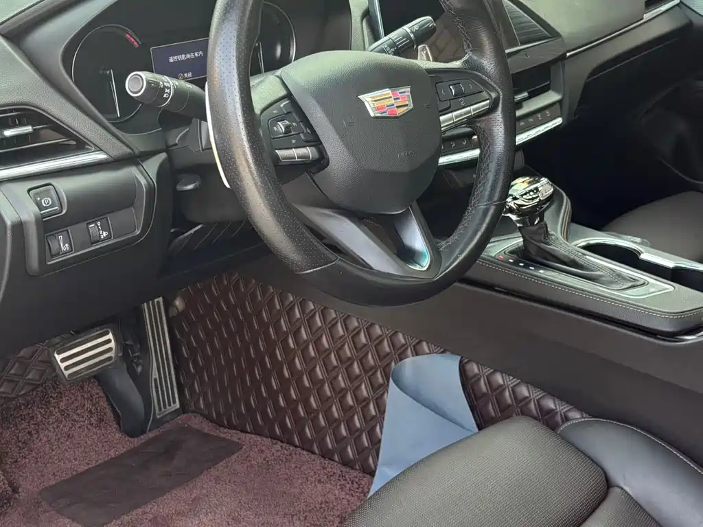 Cadillac CT4 28 T Elite