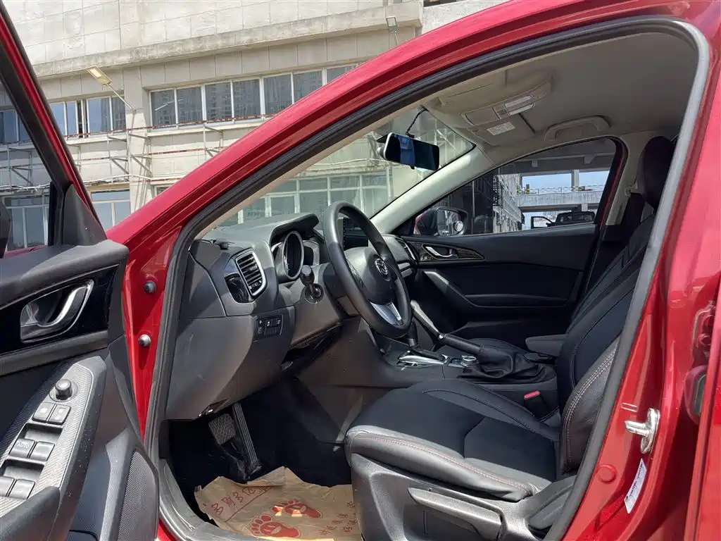 Mazda 3 Axela Sedan 1.5 L Auto Comfort