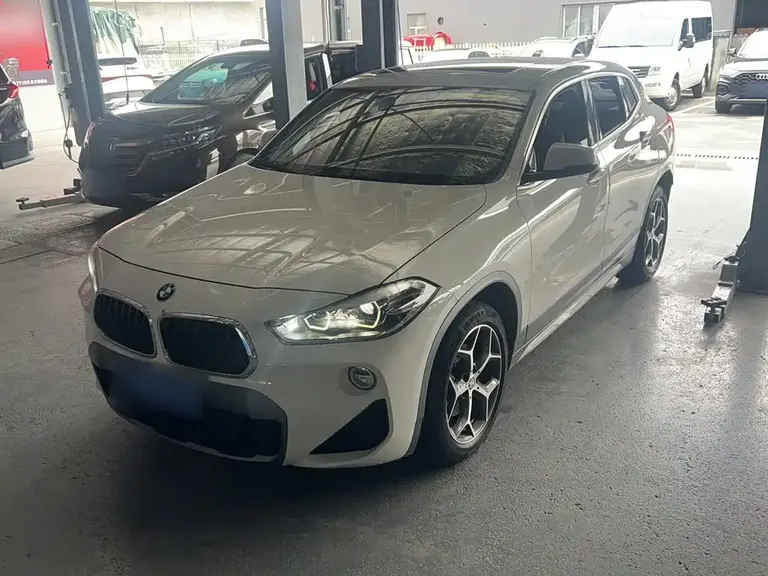 BMW X2 (Import) sDrive20 i M Offroad Package CN-VI
