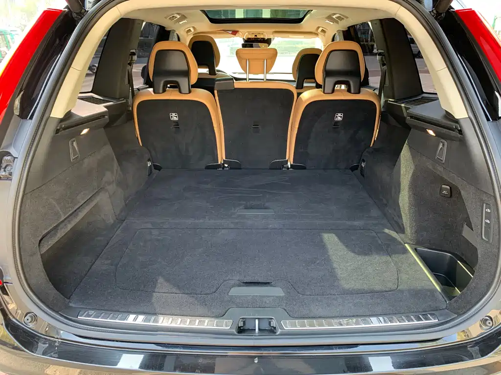 Volvo XC90 沃尔沃XC90 2015款 T6 智尊版 5座