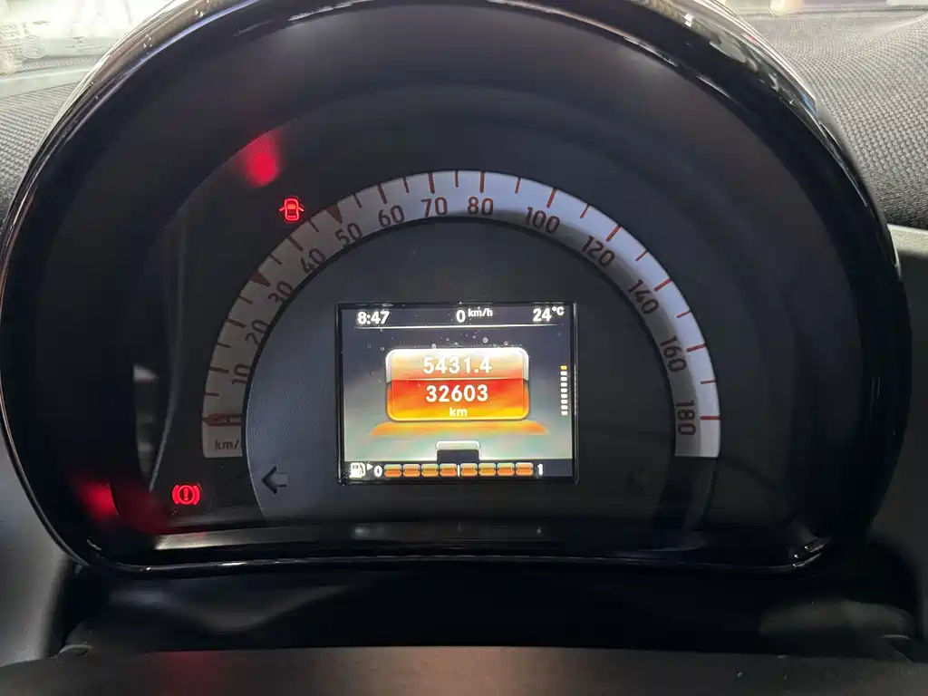 smart forfour 0.9 T 66 kW Pioneer