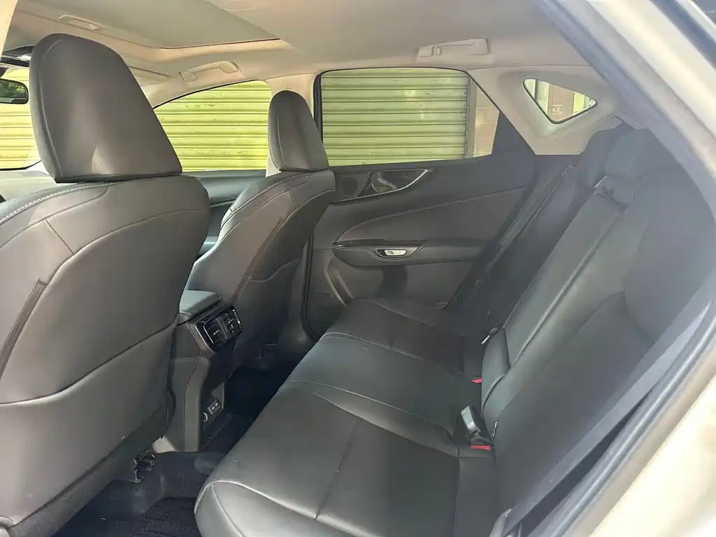 Lexus NX NEV 400 h+ Smooth