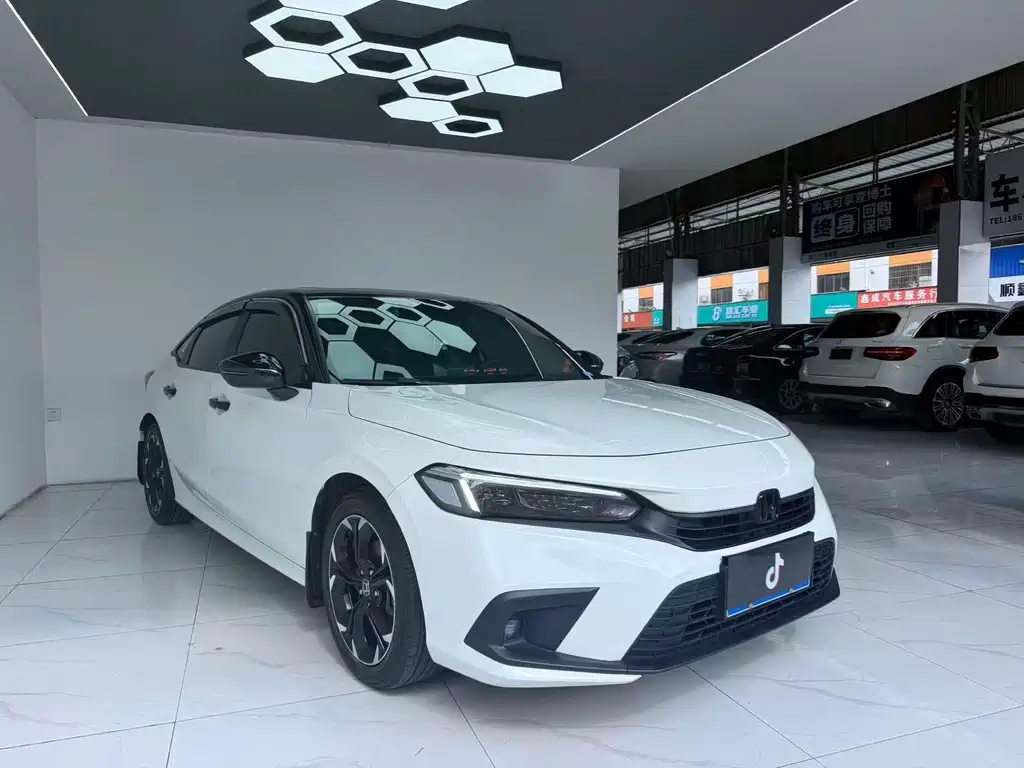 Civic 240 TURBO CVT Ignite Motion