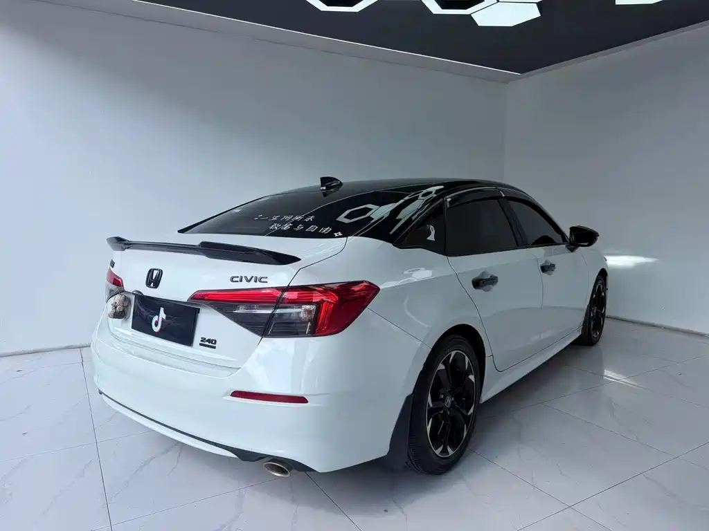 Civic 240 TURBO CVT Ignite Motion