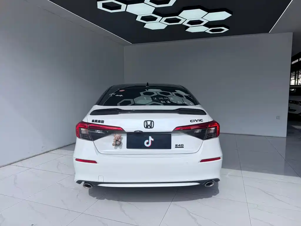 Civic 240 TURBO CVT Ignite Motion