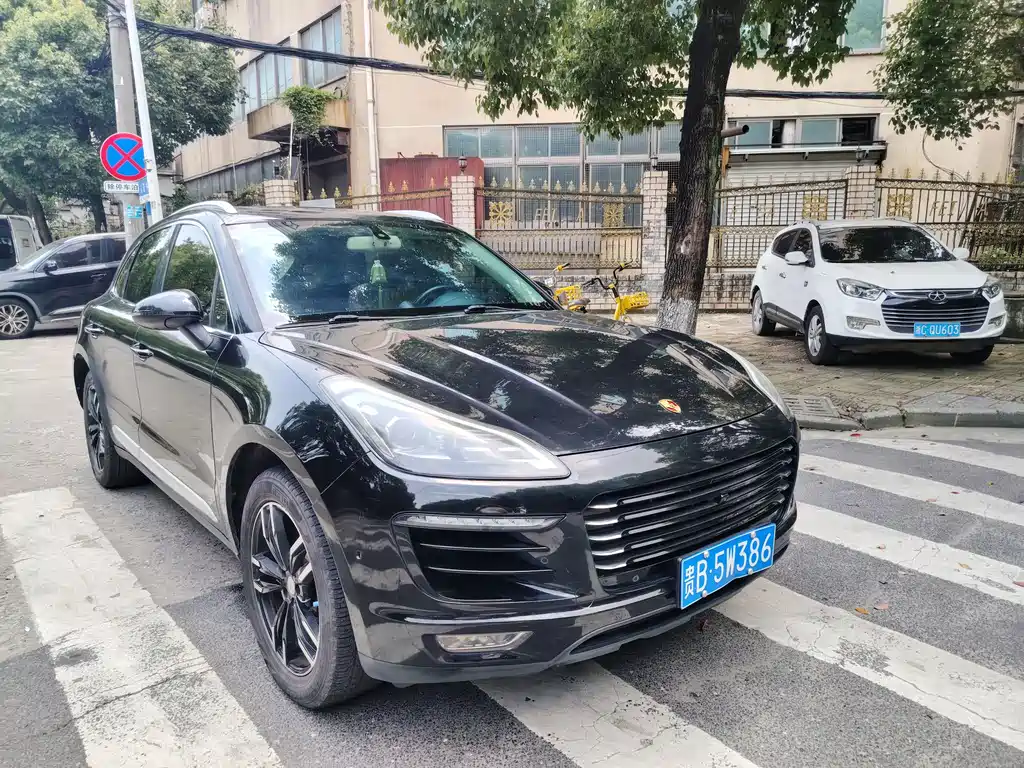 Zotye SR9 2.0 T Auto Ultimate Dream