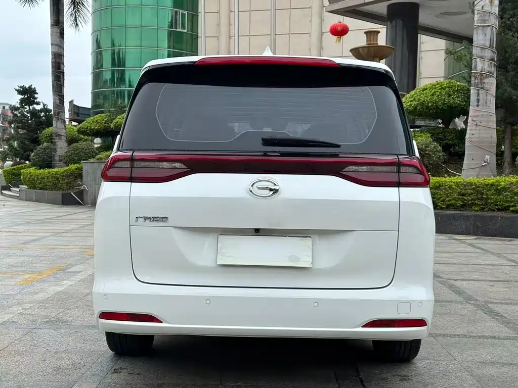 GAC Trumpchi M6 270 T Auto Premium (7-seat) CN-V