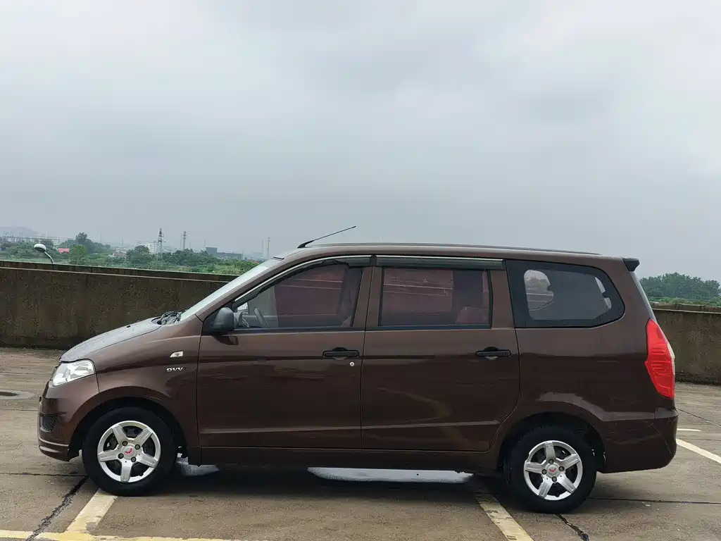 Wuling Hongguang 1.5 L Facelift S Comfort